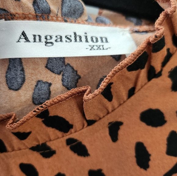 Cheetah Print Blouse, XXL - Picture 3 of 4